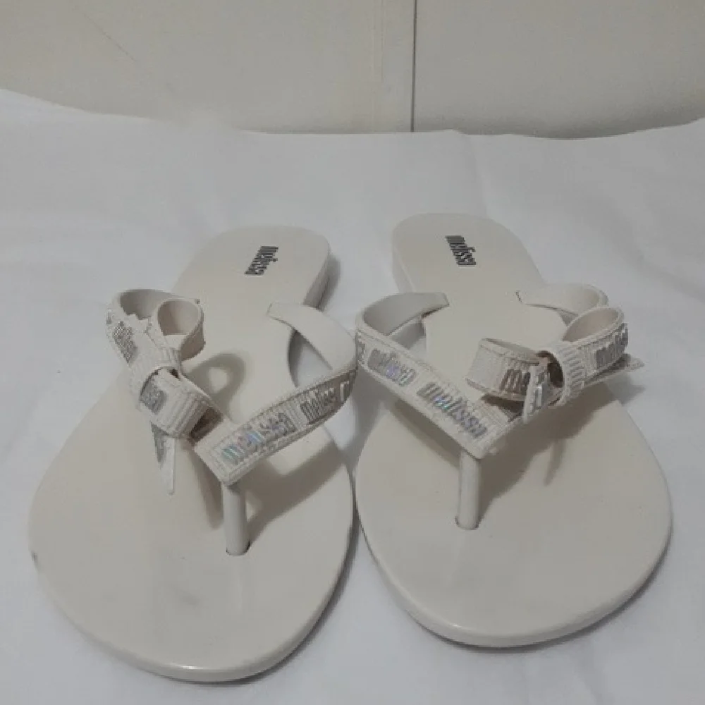 Melissa CHINELO M LOVER White Sandals with Iridescent Accents‎ US 9